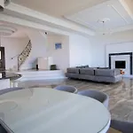 B Villa *